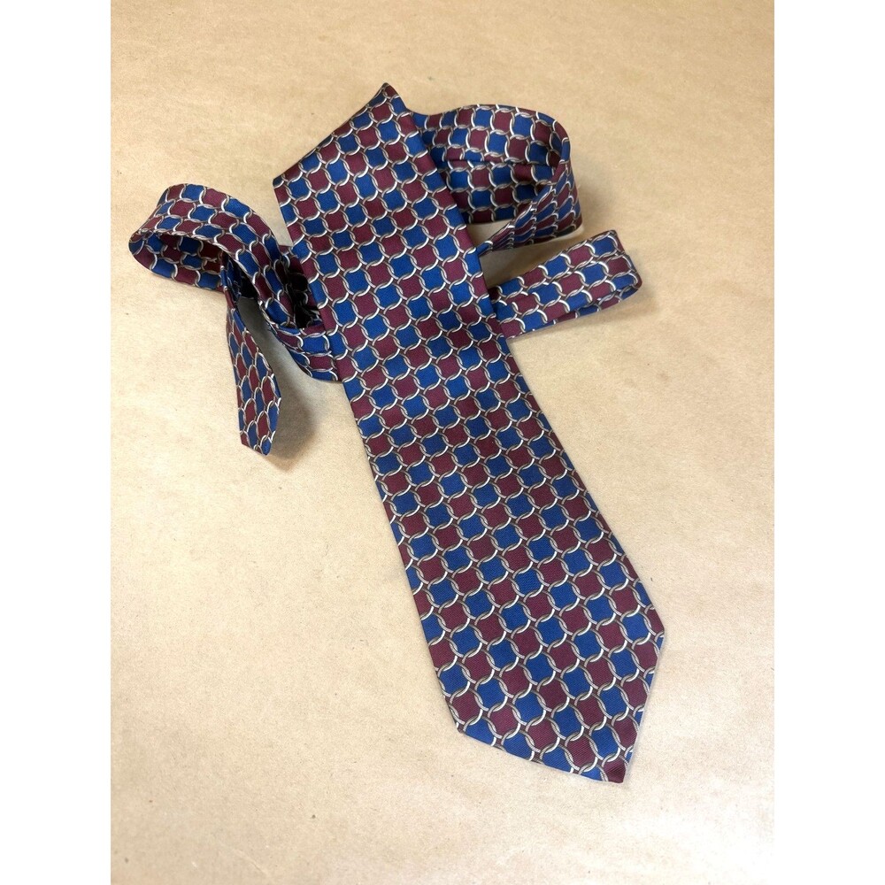 Vintage Bert Pulitzer 100% Silk Men's Tie - Maroon & Blue Scale Link Pattern